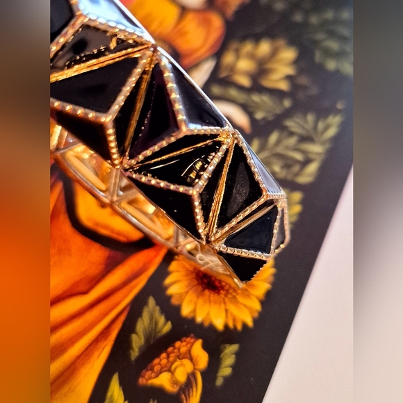 Stretchy Geometric Black and Gold Bracelet - Picture 1 of 6